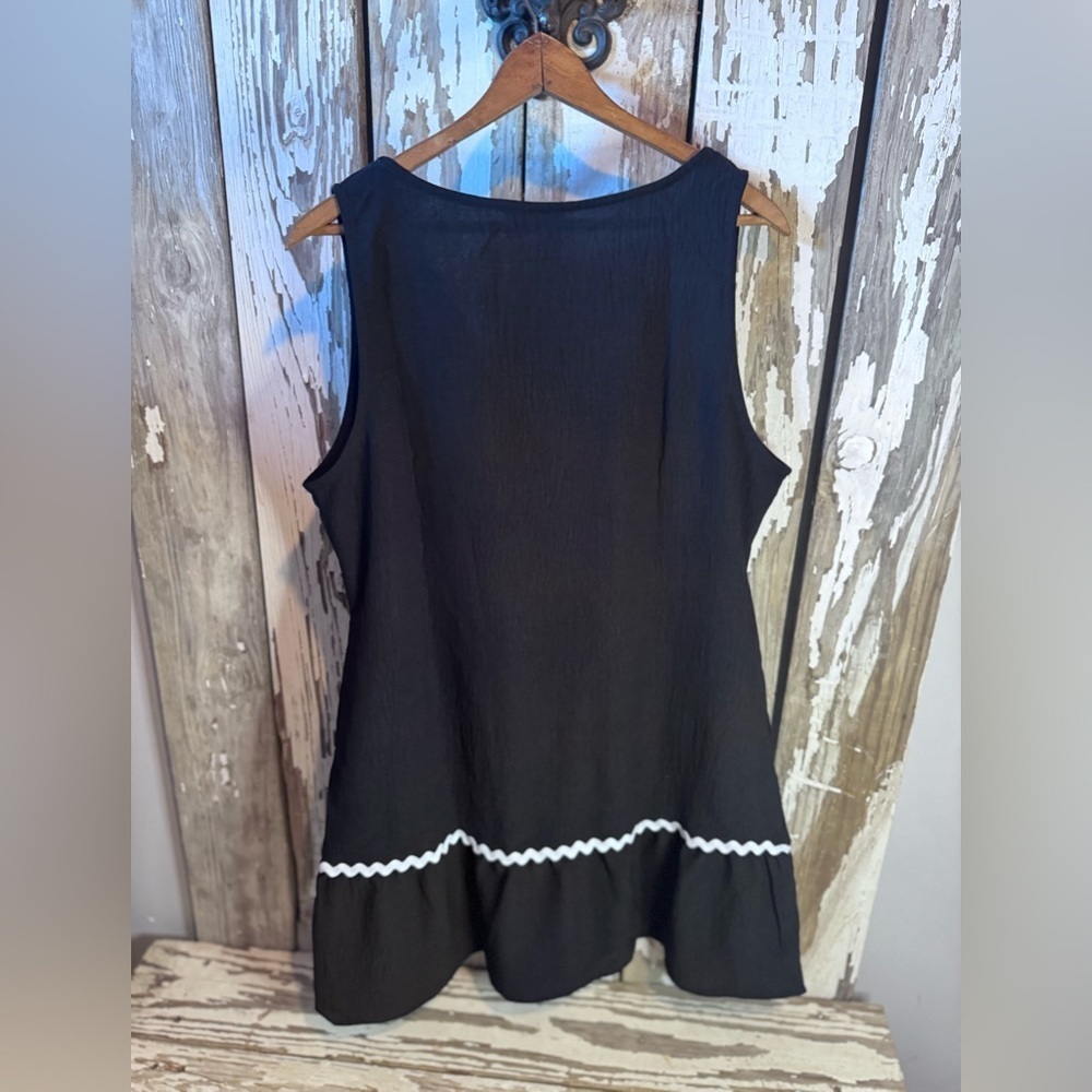 Swimsuit Coverup Size Medium with White Zigzag Trim NWT - Picture 5 of 6